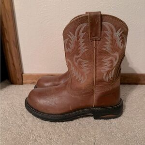 Brown Ariat Boots size 8.5
